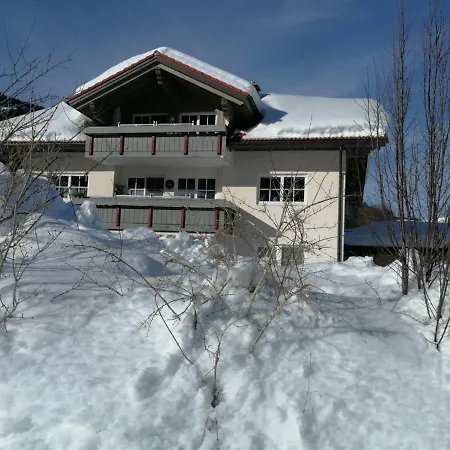 Haus Bergkristall Апартаменты